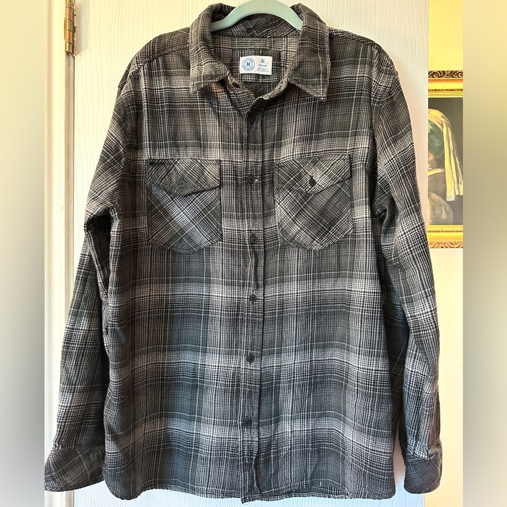 Hurley Men's Gray Flannel Plaid Button-Down Shirt Size XL